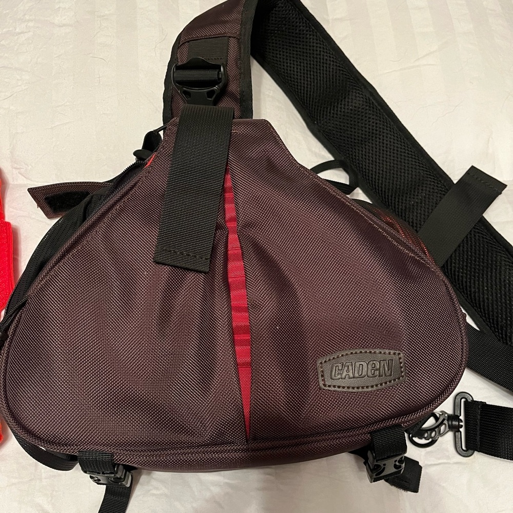 Caden Sling Camera bag